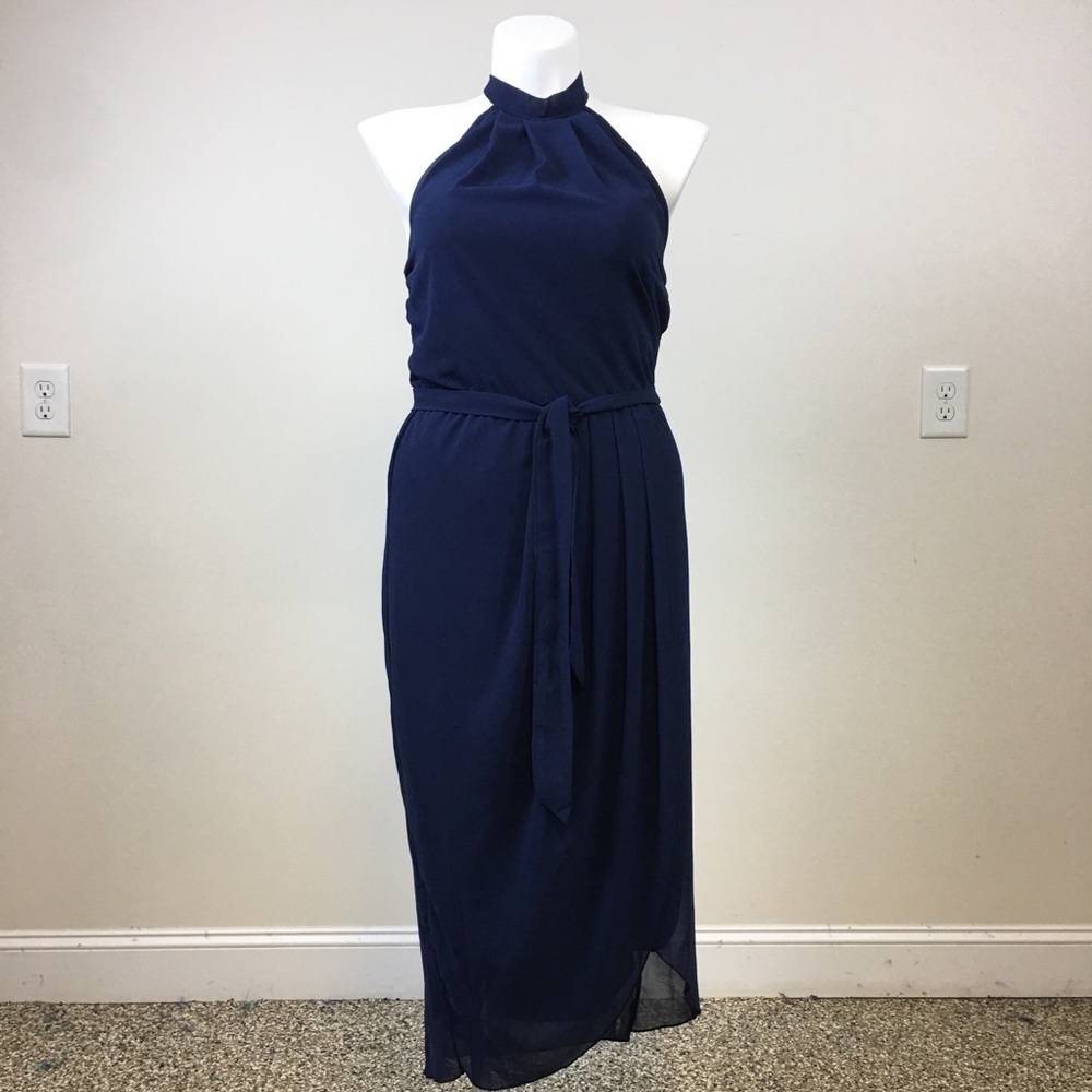 Alelly Halter Style Maxi Dress